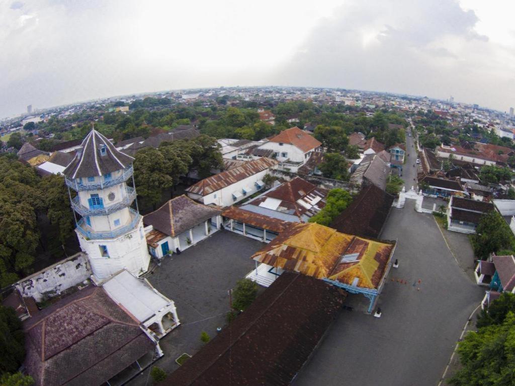 Grand Amira Hotel Solo, Azana Hotels Collection Esterno foto