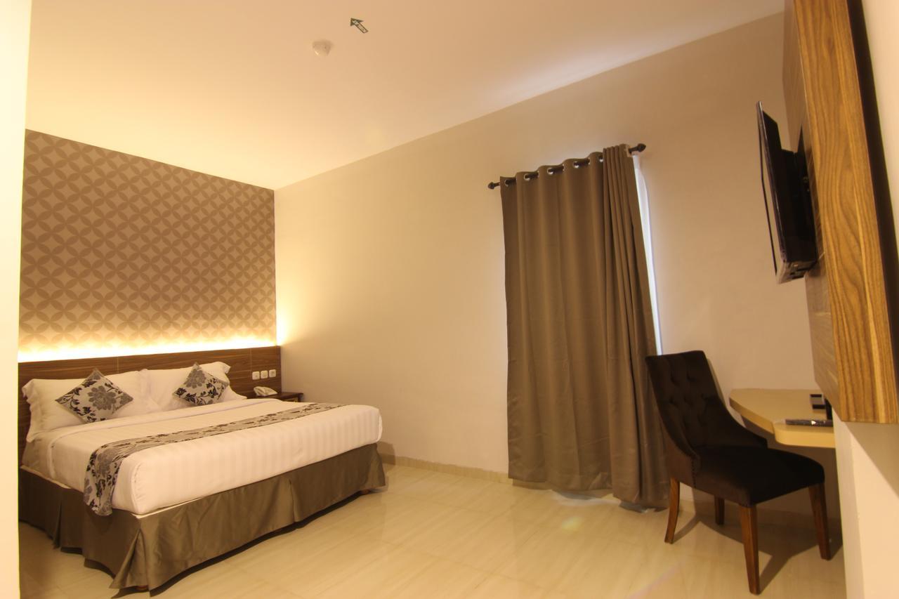 Grand Amira Hotel Solo, Azana Hotels Collection Esterno foto