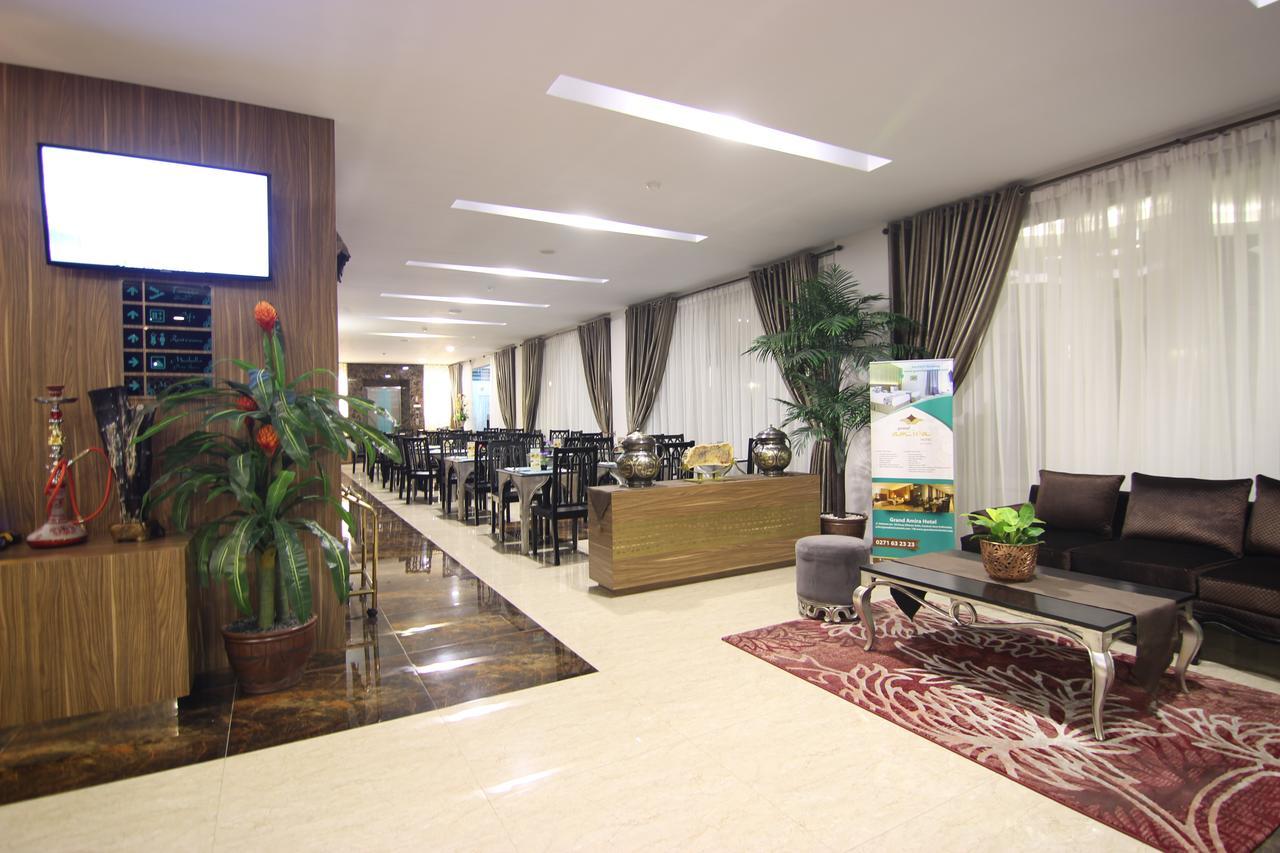 Grand Amira Hotel Solo, Azana Hotels Collection Esterno foto